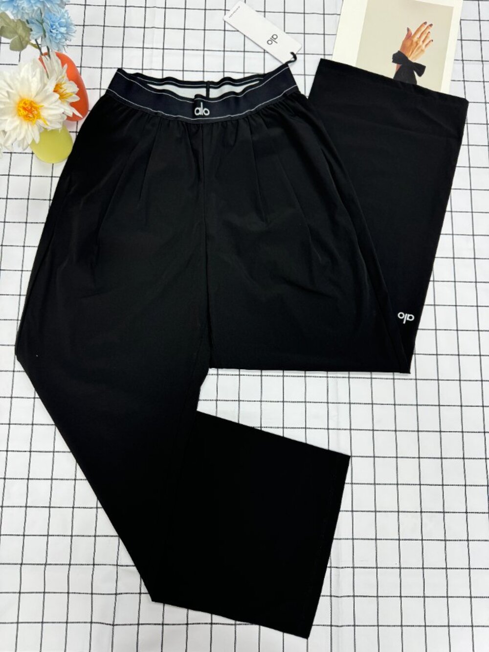 🖤 Brand New Black Alo Yoga 😘 Wide Leg Pants (Regular:30”inseam) athleisure
